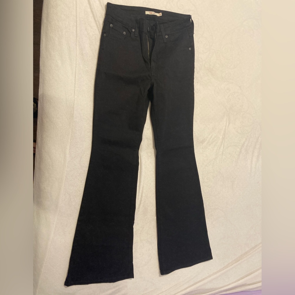 Levi’s flare jeans - 29